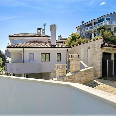 Apartments Villa Sofia スルベニ・ブル エクステリア 写真