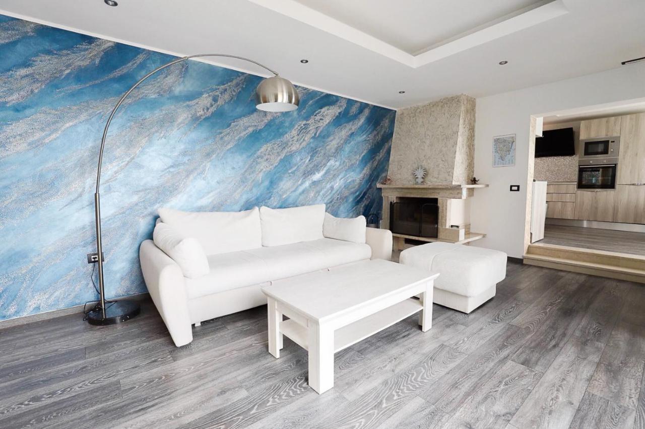 Apartments Villa Sofia スルベニ・ブル エクステリア 写真