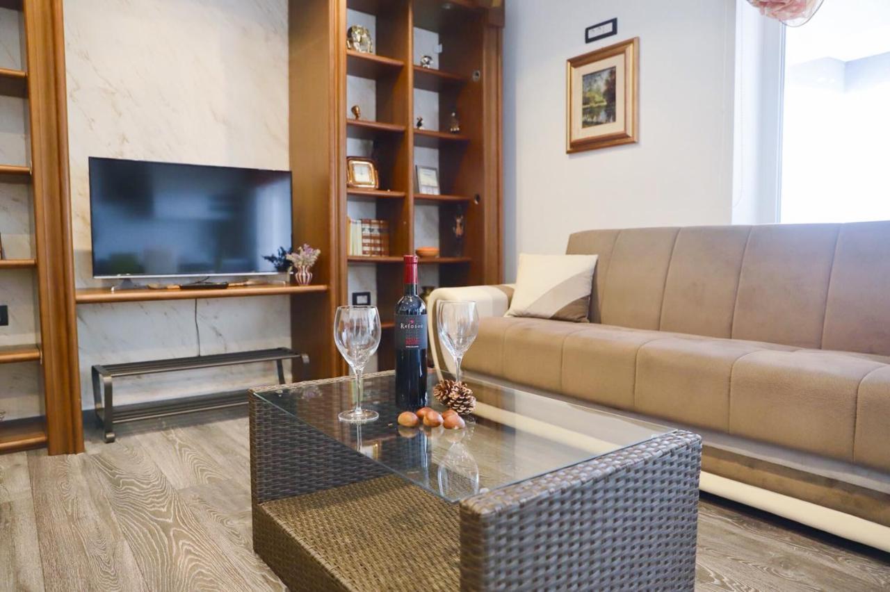 Apartments Villa Sofia スルベニ・ブル エクステリア 写真