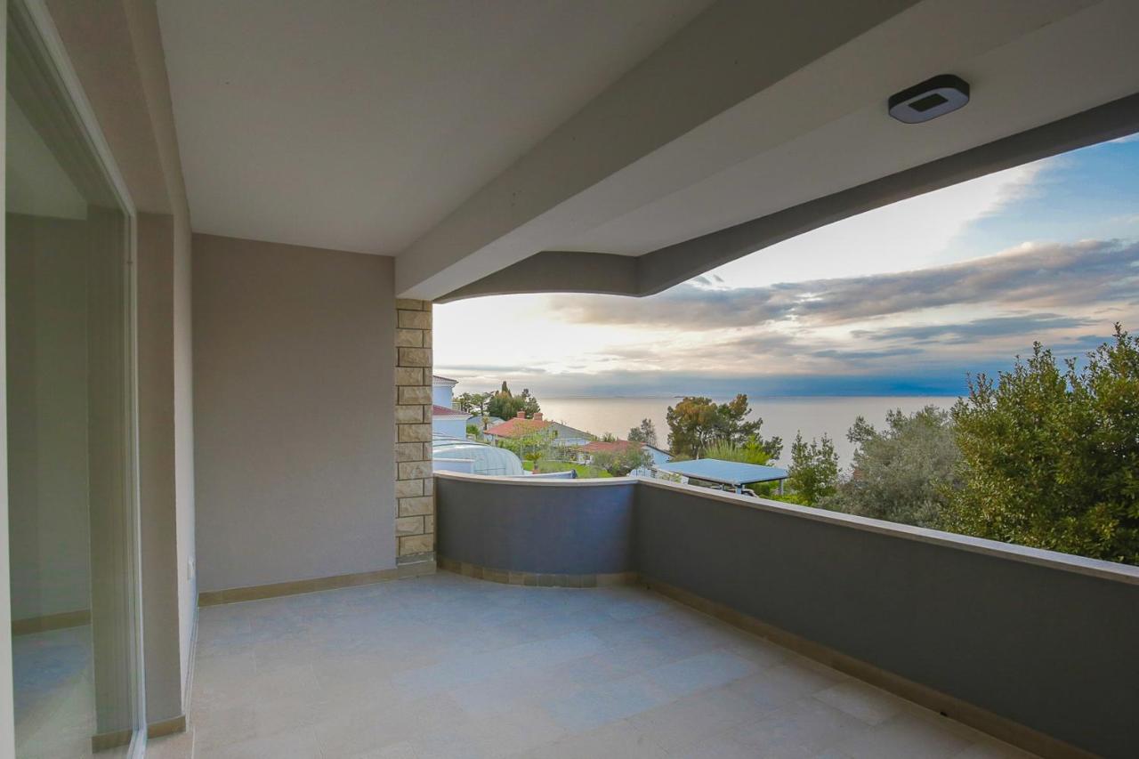 Apartments Villa Sofia スルベニ・ブル エクステリア 写真